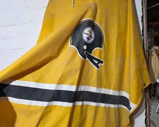 Vintage stealers poncho.