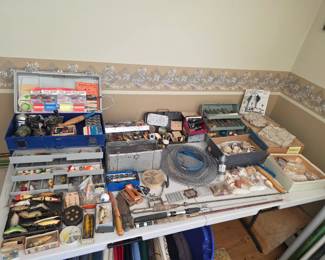 Vintage Fishing equipment! Vintage Fishing lures, Vintage Fly Rods, Vintage Fishing tackle boxes, and more!