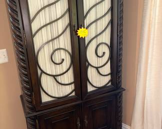 Great piece for kitchen can be use as a pantry