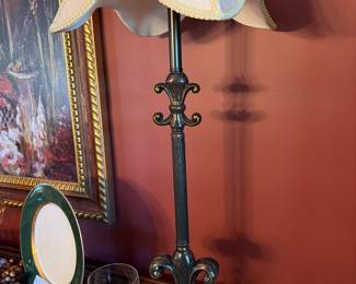 Bronze lamp