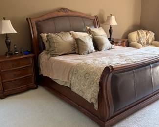 Leather and wood great condition king size bedroom set must see