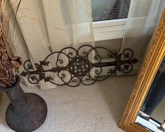 Decorative metal ornament