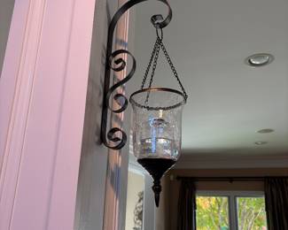 Metal hanging oil lamps
