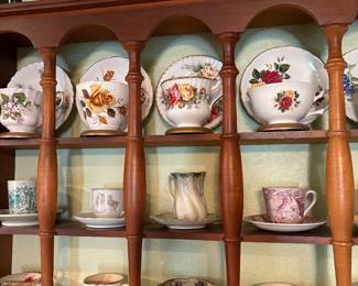 Antique Tea cups w/saucers