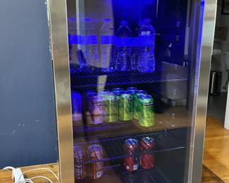 mini fridge 