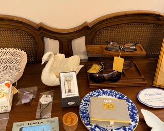 Items Located In The 2nd Bedroom (MASTER)