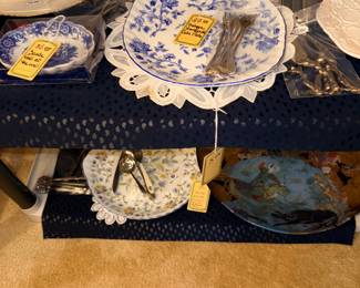 Items Located In The Dining Room