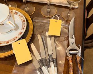 Items Located In The Dining Room