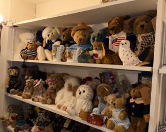 Items Located In The 1st Bedroom