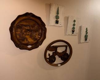 Items Located In The Central Hallway