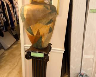 Items Located In The 2nd Bedroom (MASTER)