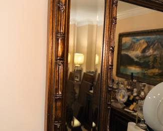 Items Located In The Dining Room
