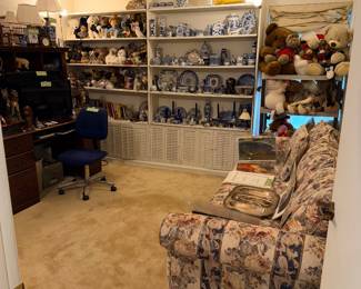 Items Located In The 1st Bedroom