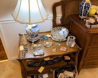 Items Located In The 2nd Bedroom (MASTER)