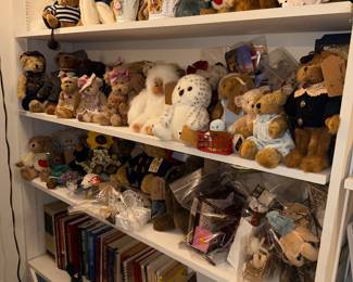 Items Located In The 1st Bedroom