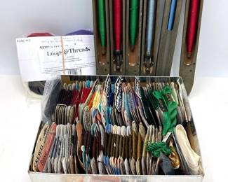 6 Vintage Weaving Shuttles Used In Textile Looms, Box Darning 7 Embroidery Thread & Needle Felting Kit Lot #: 96