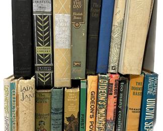 Over 20 Books, Mostly Vintage Classic Novels Lot #: 85