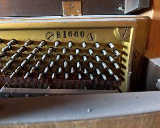 Steinway # R 1660