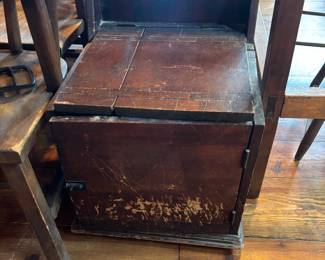 Commode