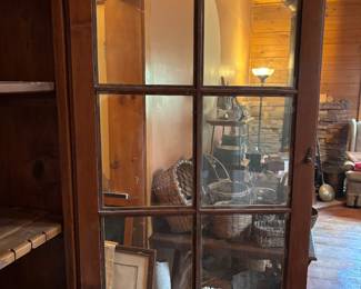 Window of hutch