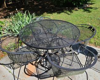 Outdoor table and chairs