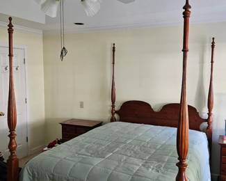 Four poster queen bed