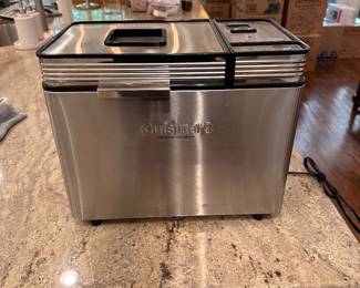 F43 - $125. Cuisinart Convection Bread Maker. Model CBK-200. Looks brand new!