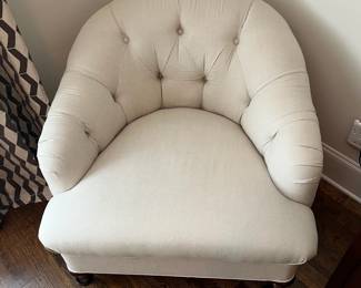 F18 - $125. Tufted Club Chair. Does have some cat claw picks. Measures 35" wide x 36" deep x 32" tall.