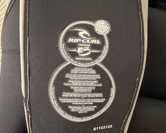 F51 - $75. Dawn Patrol E3 Wetsuit. Play Lock 32. ( I can't find a size on this one but my guess is a medium)