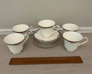 F58 - $125. Royal Doulton 1994. English Fine Bone China. "Orchard Hill" H5233.