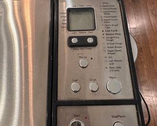 F43 - $125. Cuisinart Convection Bread Maker. Model CBK-200. Looks brand new!