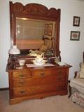 Massive oak dresser in beautiful condition !