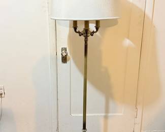 135 VintageBrassFloorLampwThreeArmDesign