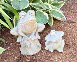 27 OutdoorFrogGardenDecor