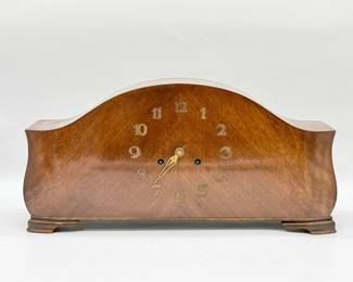 132 VintageArtDecoMantleClockwKey
