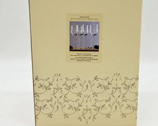 17 LenoxHeatherBlueTulipWines10ozWineGlasses