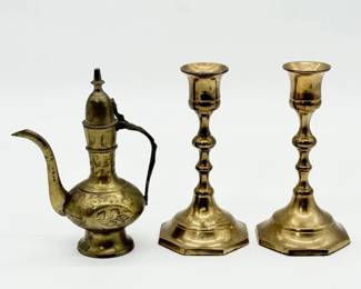 151 VintageBrassAftabeTeaPotBrassCandlestickHolders