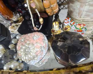 Trinket boxes
