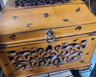 Wood storage box