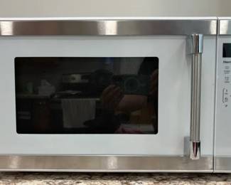 Hamilton Beach Turn Style Microwave
