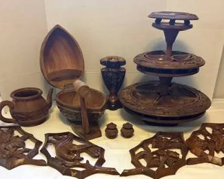 003 Monkey Pod Pineapple Lazy Susan and More