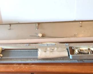 Brother Kh521 Knitting Machine