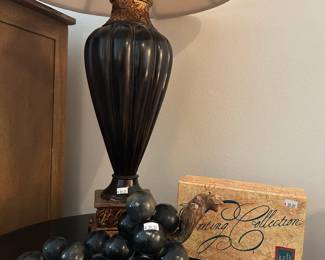 Alabaster Grape Cluster, Decorative Table Lamp