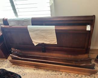 Solid Wood Queen Bedframe