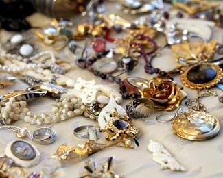 Jewelry image