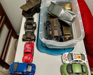 Metal car banks