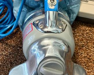 Royal Model 501 Hand-Held Vacuum