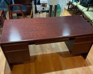 5Drawer Executive Desk Cherry Finish