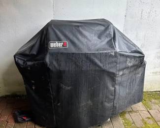 Weber Spirit E310 3Burner Gas Gril With Cover And Scraper