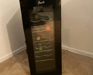 Avanti Wine Fridge Cooler